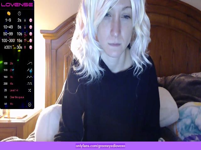 Live sex webcam photo for xKawaiiQueenx #258480338