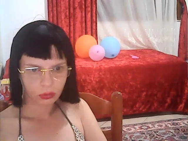 Live sex webcam photo for araartist #265246860