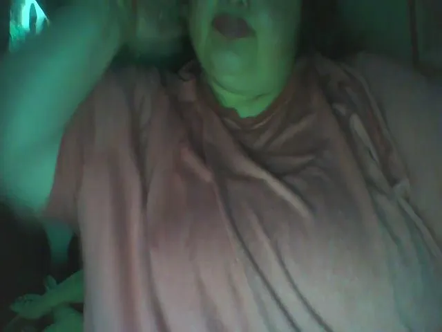 Live sex webcam photo for BbwFattitties #262635243