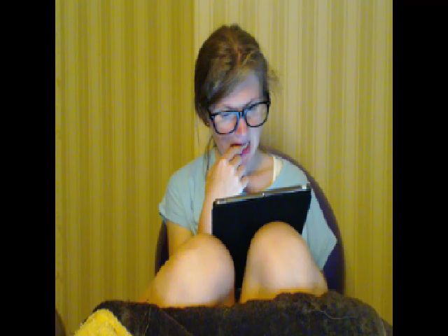 Live sex webcam photo for A_Girlie #253110141