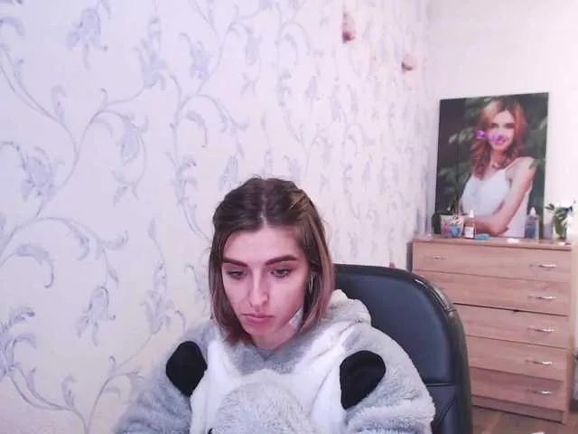 Live sex webcam photo for springibabby #241383386