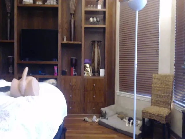 Live sex webcam photo for Autumn_Blonde #264907791