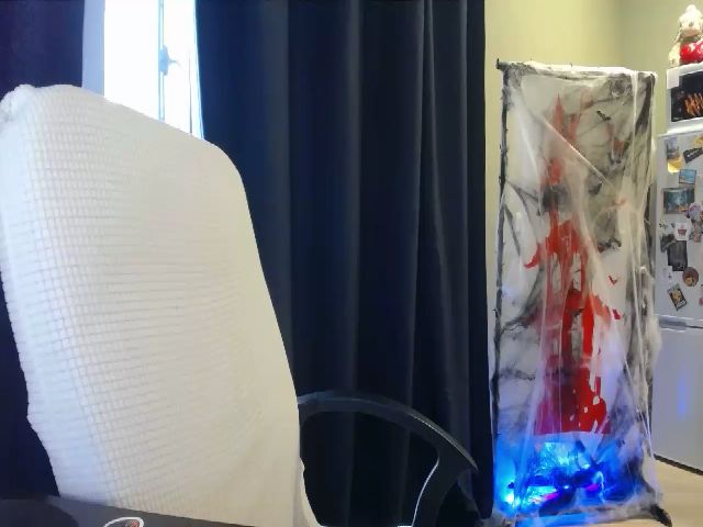 Live sex webcam photo for Angie_Wild #253165956