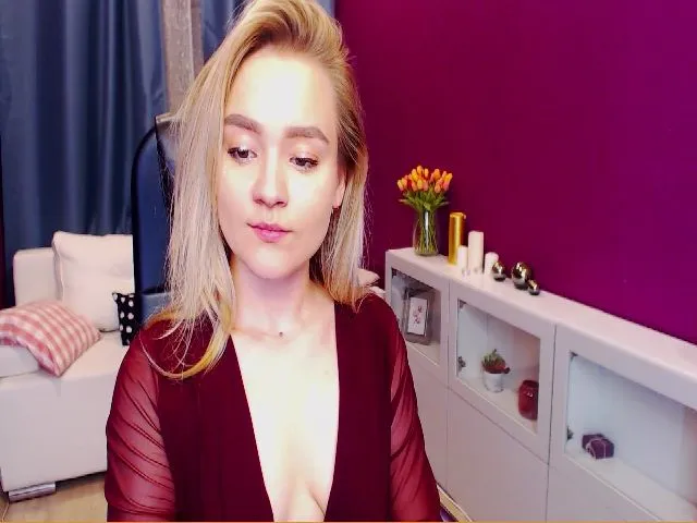 Live sex webcam photo for Kara_Smith #260249359
