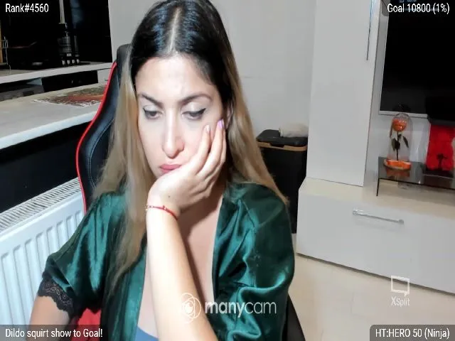 Live sex webcam photo for Littlegirl25 #253617473