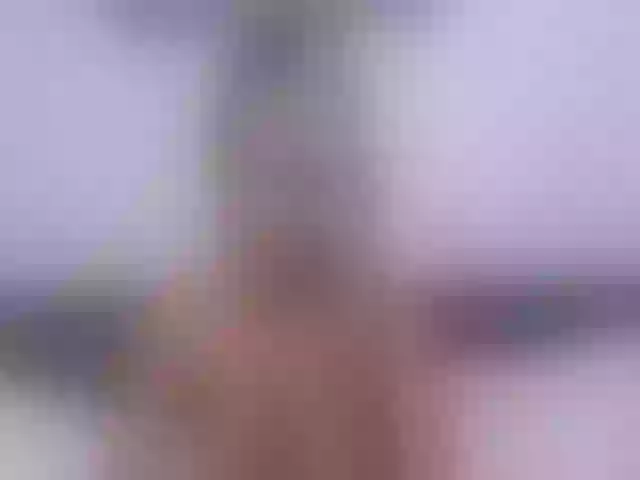 Live sex webcam photo for AnissaMaze #253013528
