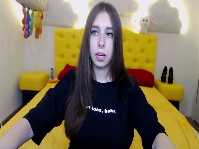 Live sex webcam photo for LindaJason #255952163