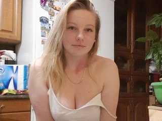 Live sex webcam photo for Saharok-20 #240651572