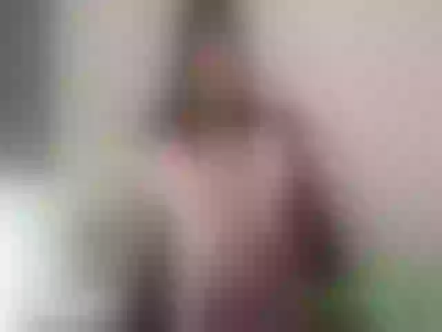 Live sex webcam photo for MadelinLove #255500120