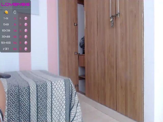 Live sex webcam photo for Gia_Mancini #253172537