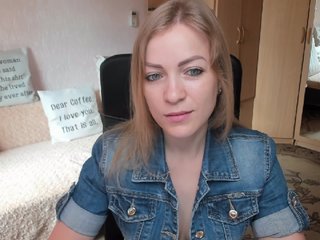 Live sex webcam photo for CherishSia #240490780