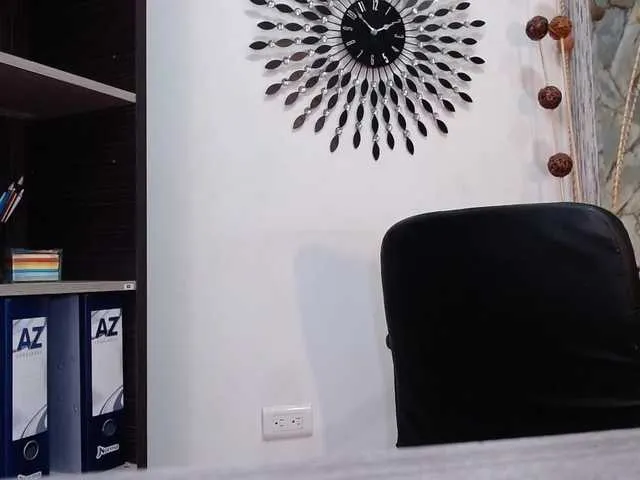 Live sex webcam photo for Anie-collys #258781339