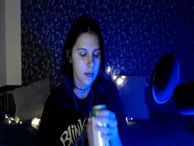 Live sex webcam photo for Meowny #265134631