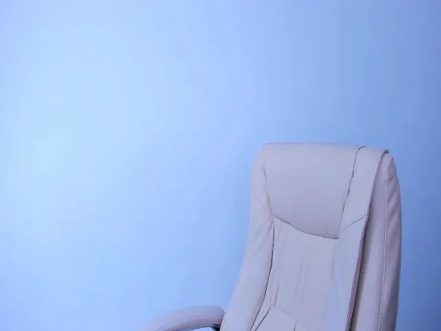Live sex webcam photo for HelelGretta #253345679
