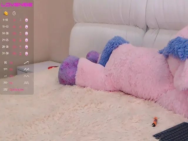 Live sex webcam photo for CamelliaJade #257148315