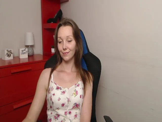 Live sex webcam photo for Little_ZOE #259903814