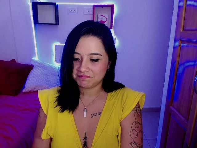 Live sex webcam photo for valeriesaenz1 #265377527