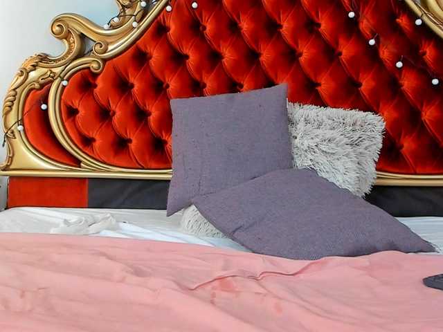 Live sex webcam photo for LennaGodess #241319907