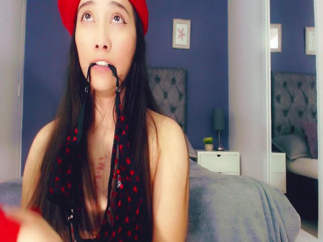 Live sex webcam photo for anniesclub #254661151