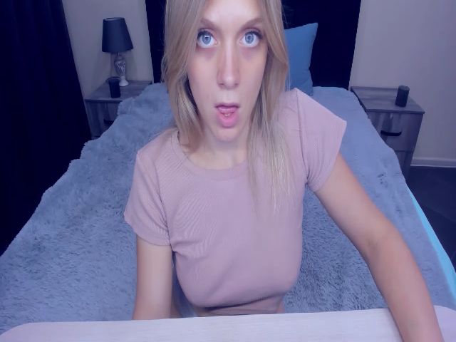 Live sex webcam photo for MeganKind #259330974