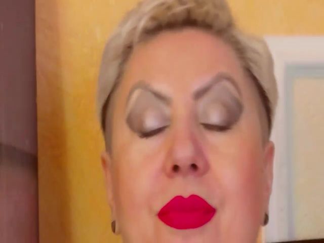 Live sex webcam photo for LADY__POSH #257922635