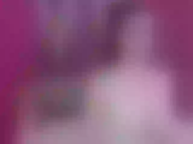 Live sex webcam photo for BustyxxHelen #241419689