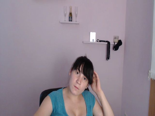 Live sex webcam photo for SofinaKers #260234438