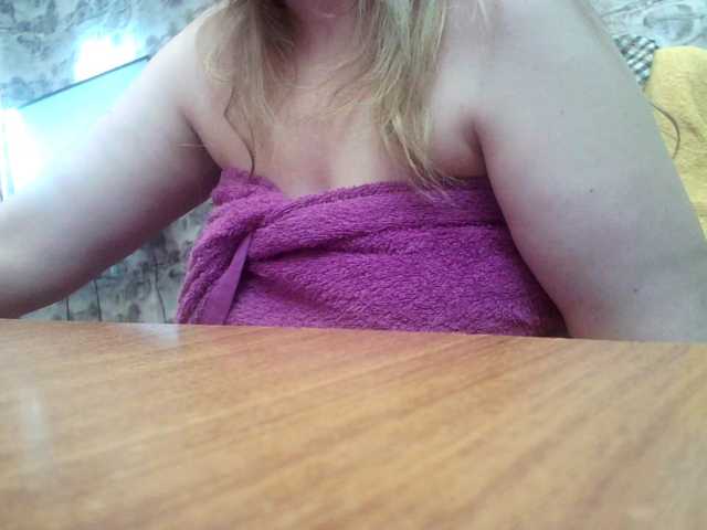 Live sex webcam photo for -Raven40- #245259188