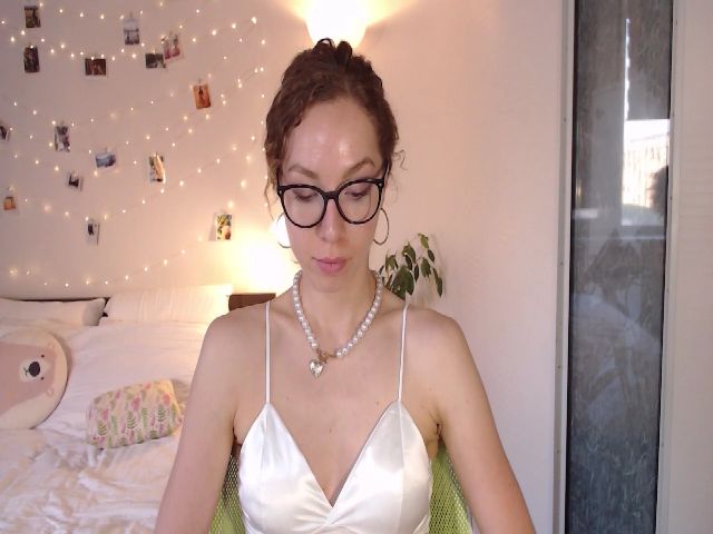 Live sex webcam photo for Nansyfox1 #252565079