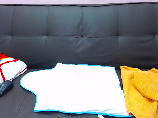 Live sex webcam photo for CharisBrownn #255051977