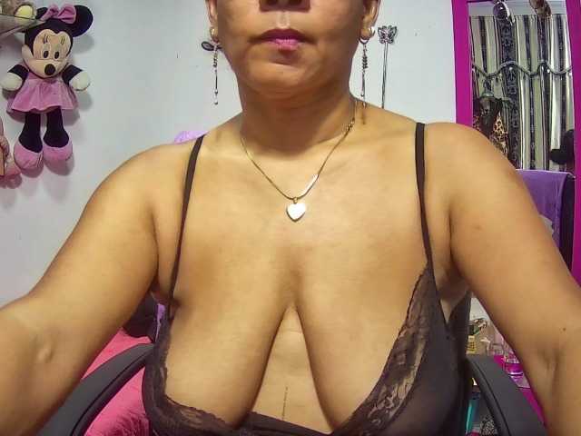 Live sex webcam photo for sarah-hot #241088369