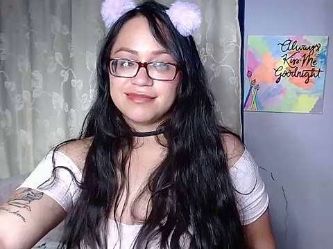 Live sex webcam photo for lily_stark1 #244883369