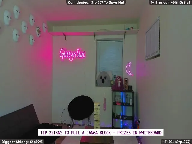 Live sex webcam photo for Glitt3rSlut #254314016