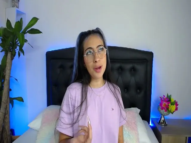 Live sex webcam photo for Mairerf #263717287
