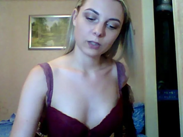 Live sex webcam photo for BreeAngel #252488558
