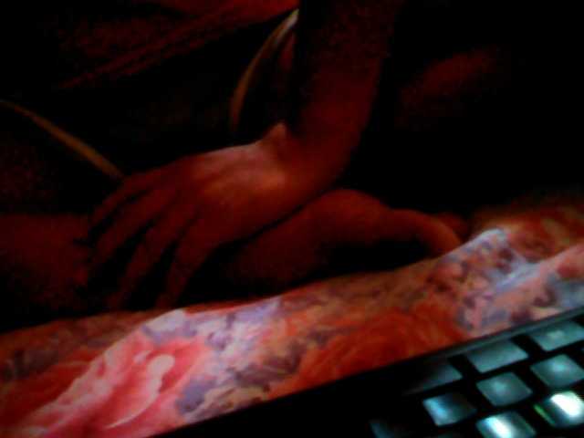 Live sex webcam photo for BarbieBigTits #246240779