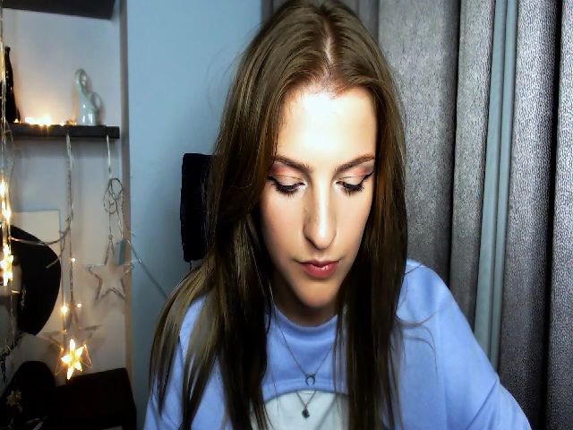 Live sex webcam photo for Sofia__White #260956286