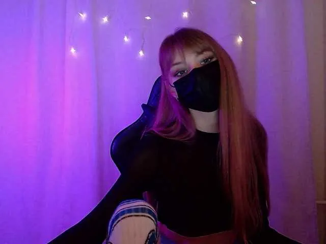 Live sex webcam photo for Emerald20 #241364676