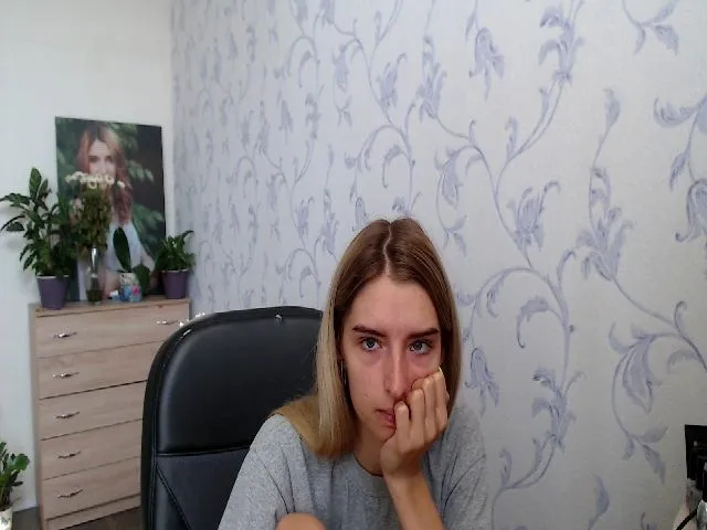 Live sex webcam photo for Springibabby #257386142