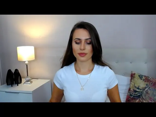 Live sex webcam photo for CharlotteLOV #254439628