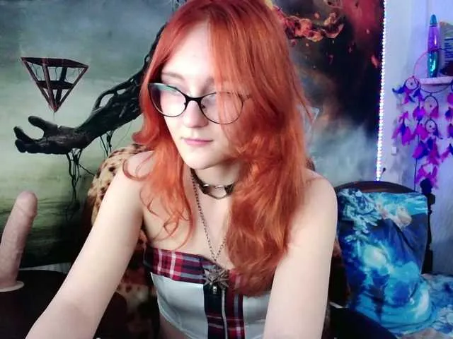 Live sex webcam photo for kisssiiik #288000975