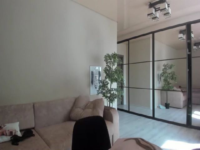 Live sex webcam photo for ThatsLori #263069209