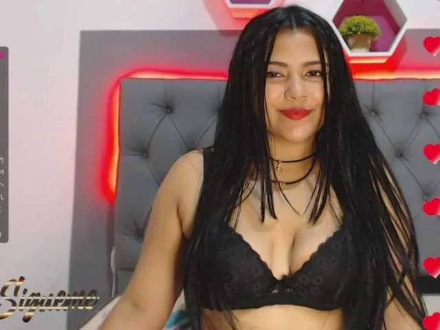 Live sex webcam photo for Charlotte-Lin #242496000