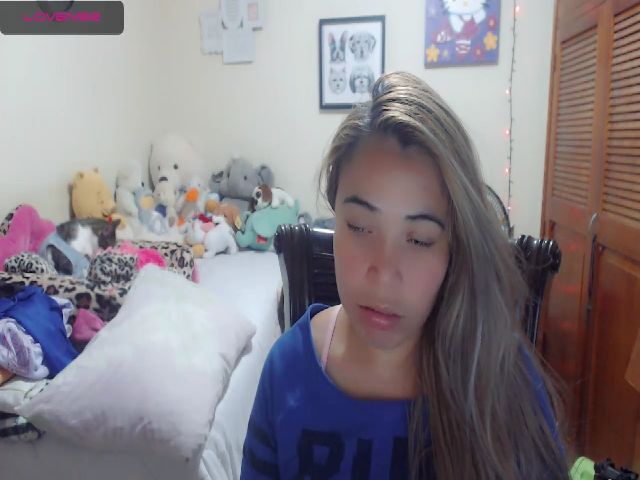 Live sex webcam photo for Meganhill_ #255779369