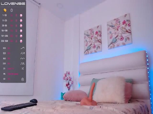 Live sex webcam photo for Michelle_F #258470229