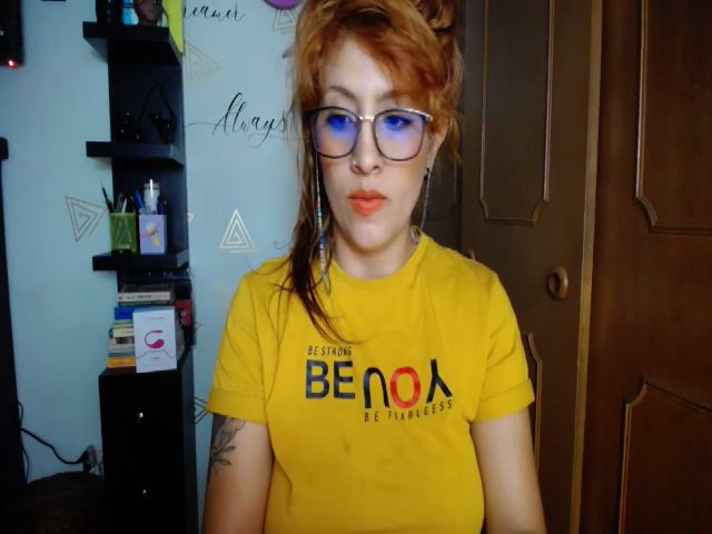 Live sex webcam photo for Golden_candy #252350760