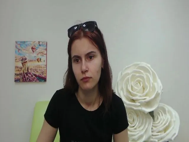 Live sex webcam photo for MollyTravis #262610559