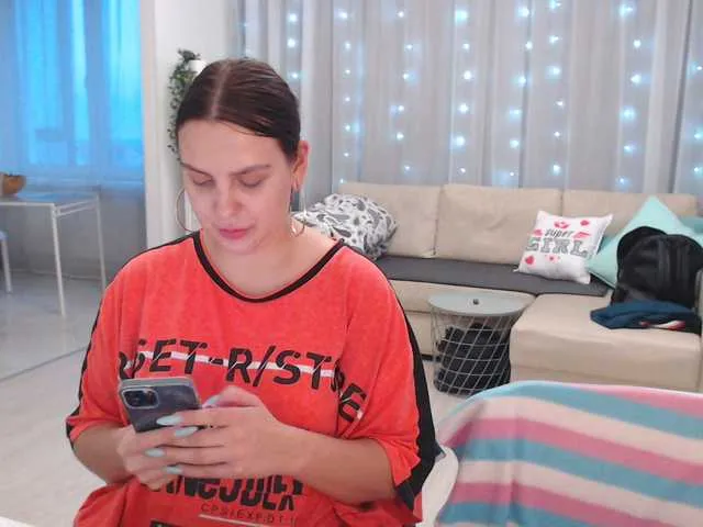 Live sex webcam photo for BugaGirls #241050337