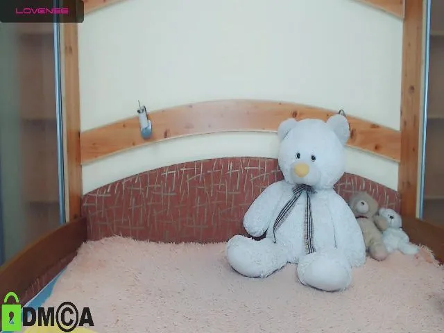 Live sex webcam photo for VitaCraft_ #255299093