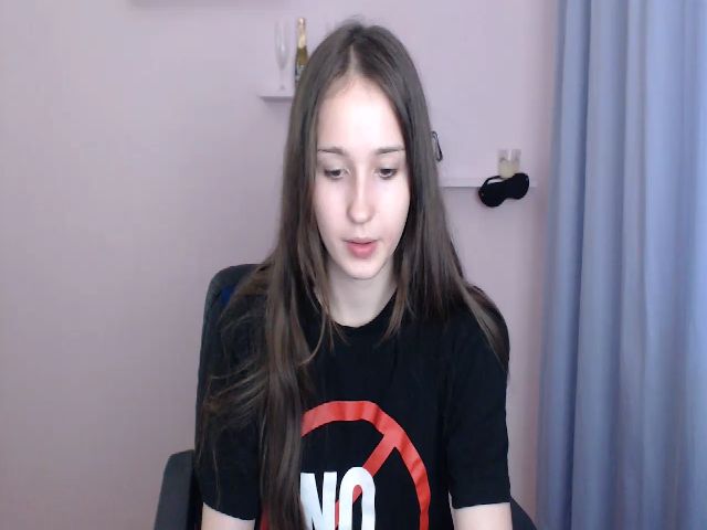 Live sex webcam photo for CuddliesKriss #256903270